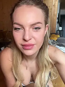 ChiaraVixen online show from 02-09-25, 08:00