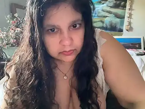 MelanieFawker online show from 11-17-25, 10:59