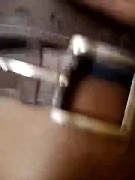 Snapshot of Tamil_boy_age28 chatting on 01-09-26, 01:08 Tamil boy age28 online show from 01-09-26, 01:08