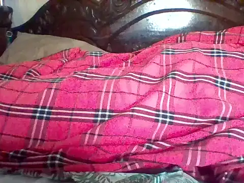 Snapshot of missarpie chatting on 06-14-26, 01:58 missarpie online show from 06-14-26, 01:58