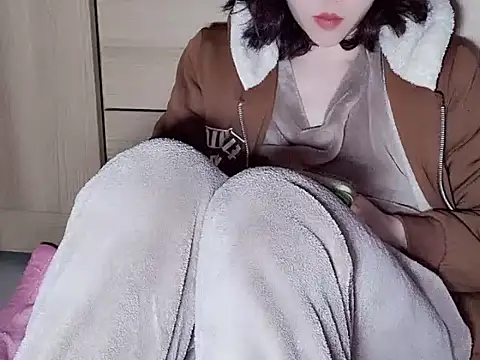 Snapshot of Pink_cream chatting on 02-03-25, 03:27 Pink cream online show from 02-03-25, 03:27