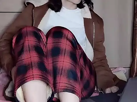 Snapshot of Pink_cream chatting on 02-08-25, 03:31 Pink cream online show from 02-08-25, 03:31