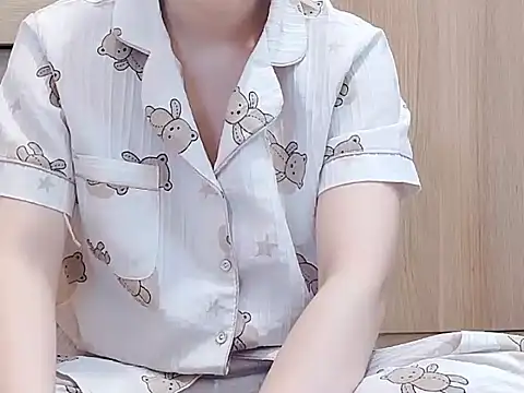 Snapshot of Pink_cream chatting on 03-15-25, 01:30 Pink cream online show from 03-15-25, 01:30