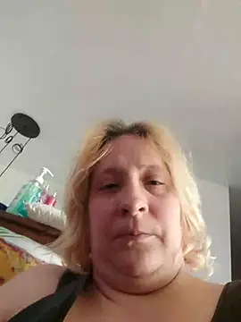 Snapshot of Icedcoffee2024 chatting on 12-01-25, 02:33 Icedcoffee2024 online show from 12-01-25, 02:33