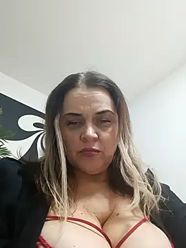 Snapshot of hugebobbs chatting on 02-03-26, 07:46 hugebobbs online show from 02-03-26, 07:46