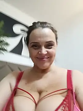 Snapshot of hugebobbs chatting on 03-06-26, 05:48 hugebobbs online show from 03-06-26, 05:48