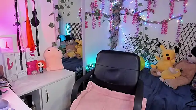 Alaska colors7 online show from 09-19-25, 12:50