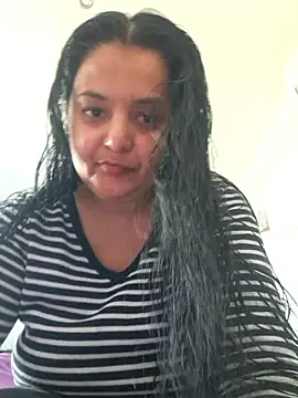 sarahhh1987 online show from 04-22-26, 07:55