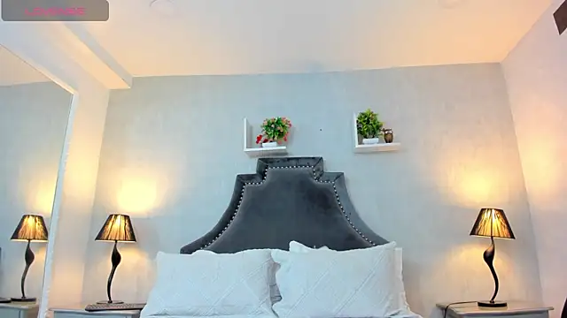 Snapshot of AnntoniaWood chatting on 12-12-24, 12:44 AnntoniaWood online show from 12-12-24, 12:44