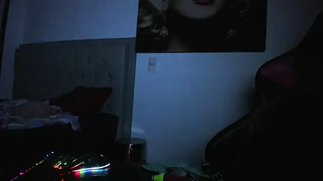 Snapshot of guy_master chatting on 12-06-24, 10:38 guy master online show from 12-06-24, 10:38