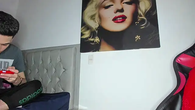 Snapshot of guy_master chatting on 12-06-24, 11:03 guy master online show from 12-06-24, 11:03