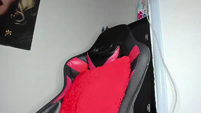 Snapshot of guy_master chatting on 12-07-24, 02:35 guy master online show from 12-07-24, 02:35