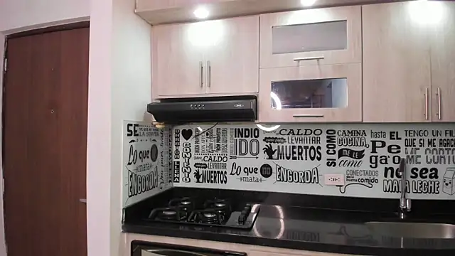 Snapshot of guy_master chatting on 12-24-24, 04:55 guy master online show from 12-24-24, 04:55