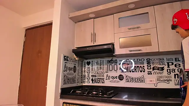 Snapshot of guy_master chatting on 01-08-25, 06:20 guy master online show from 01-08-25, 06:20