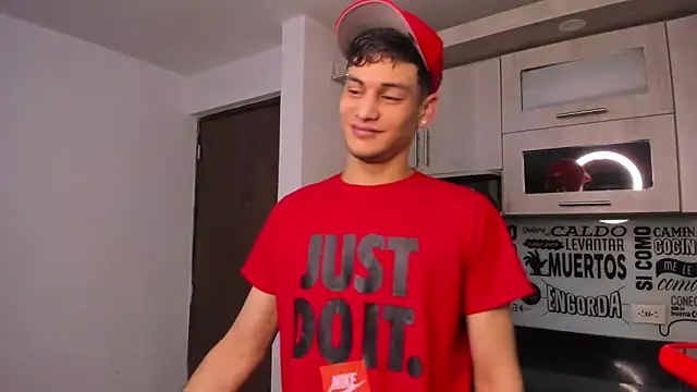 Snapshot of guy_master chatting on 01-10-25, 07:57 guy master online show from 01-10-25, 07:57