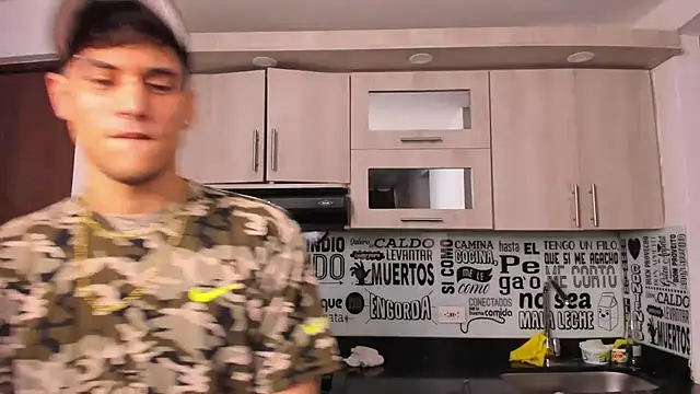 Snapshot of guy_master chatting on 01-13-25, 11:19 guy master online show from 01-13-25, 11:19