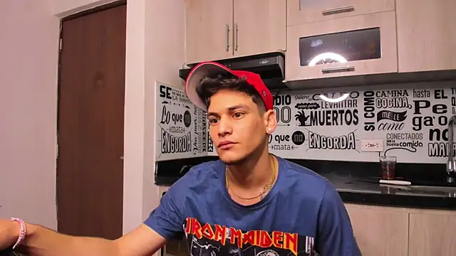 Snapshot of guy_master chatting on 01-14-25, 07:59 guy master online show from 01-14-25, 07:59