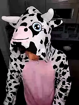 Snapshot of guy_master chatting on 01-16-25, 10:21 guy master online show from 01-16-25, 10:21