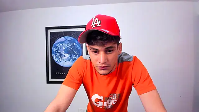 Snapshot of guy_master chatting on 01-25-25, 07:49 guy master online show from 01-25-25, 07:49