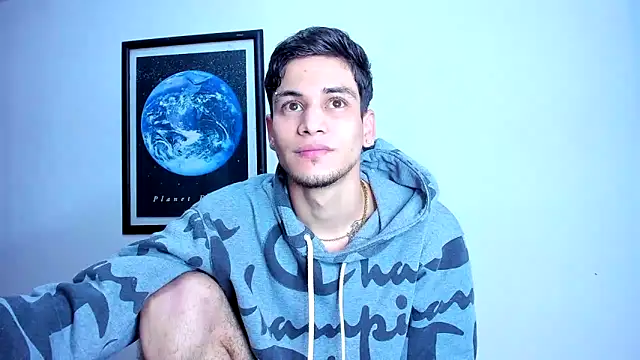 Snapshot of guy_master chatting on 01-30-25, 10:29 guy master online show from 01-30-25, 10:29