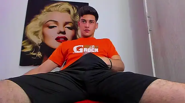 Snapshot of guy_master chatting on 02-19-25, 06:43 guy master online show from 02-19-25, 06:43