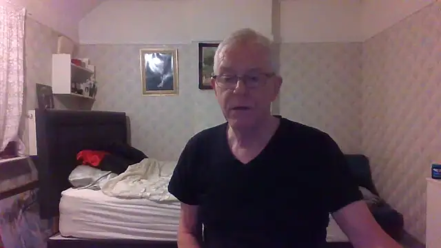Snapshot of shaun63m chatting on 01-13-26, 12:27 shaun63m online show from 01-13-26, 12:27