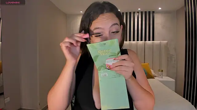 BellaRose X online show from 04-09-26, 05:18