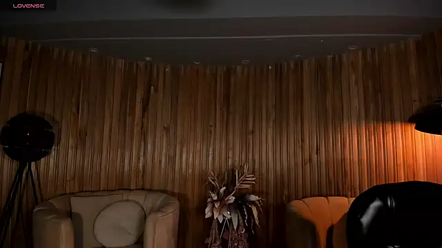 ViolettHansson online show from 09-18-25, 07:27