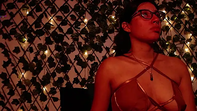 CoralineSanchez online show from 02-20-25, 03:34