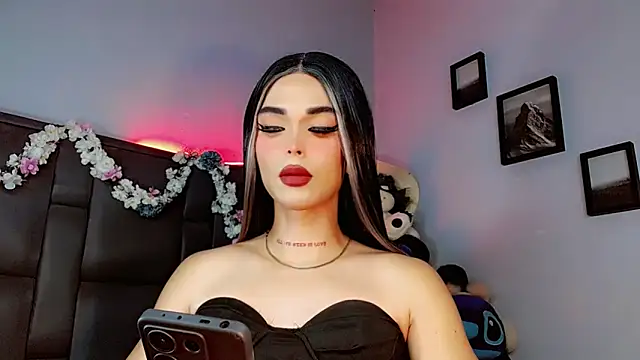 Snapshot of Marian_LV chatting on 09-27-25, 08:08 Marian LV online show from 09-27-25, 08:08