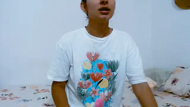 Snapshot of Alyson0001 chatting on 02-05-25, 09:07 Alyson0001 online show from 02-05-25, 09:07