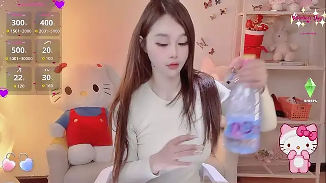 Snapshot of Kiss-18 chatting on 02-19-26, 05:47 Kiss-18 online show from 02-19-26, 05:47