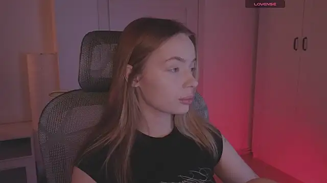  MayShy  online show from 10-25-25, 01:18