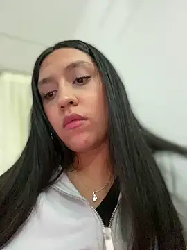 Salome golvert online show from 01-15-25, 02:49