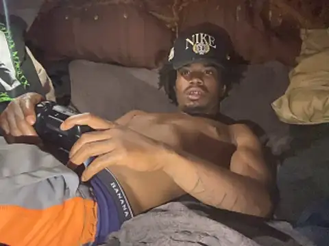 SlimeCrownzOut5 online show from 03-07-26, 03:03