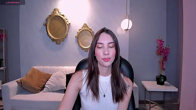 Snapshot of AnaisNin chatting on 03-06-25, 11:47 AnaisNin online show from 03-06-25, 11:47