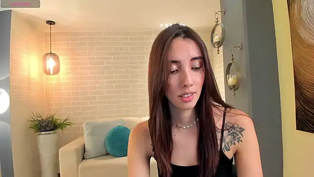Snapshot of AnaisNin chatting on 03-11-25, 08:09 AnaisNin online show from 03-11-25, 08:09