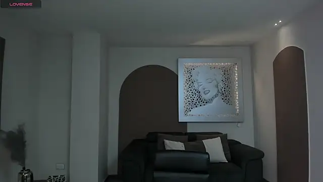 AnaisNin online show from 05-21-26, 11:06