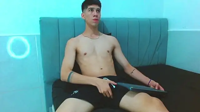 jhony-sex online show from 12-16-25, 02:49