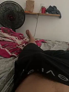 Snapshot of thfrances chatting on 03-07-26, 04:15 thfrances online show from 03-07-26, 04:15