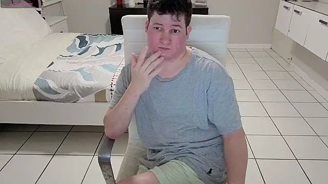 Lorenzo hernandez online show from 12-16-25, 03:39