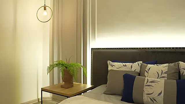 IrisBaker online show from 02-09-26, 10:14