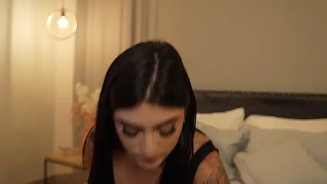 IrisBaker online show from 04-09-26, 10:15