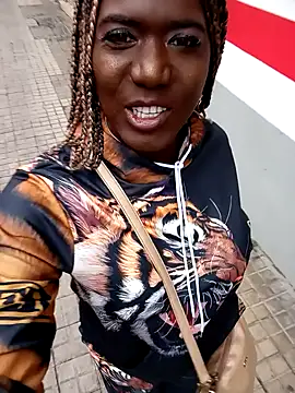 Snapshot of blackhotpartyts chatting on 12-19-25, 01:51 blackhotpartyts online show from 12-19-25, 01:51