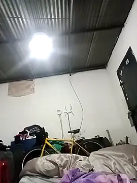 Mrdetonador online show from 04-21-26, 01:53