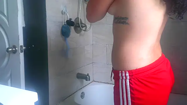 Snapshot of paytonkelly chatting on 06-25-26, 03:27 paytonkelly online show from 06-25-26, 03:27