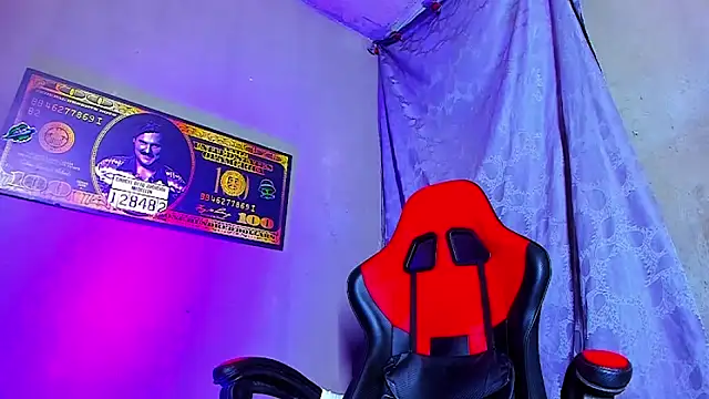 smoker445 online show from 11-17-25, 06:52