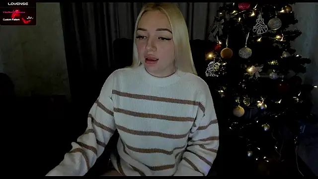 Snapshot of Stella__Cox chatting on 01-09-26, 08:06 Stella Cox online show from 01-09-26, 08:06