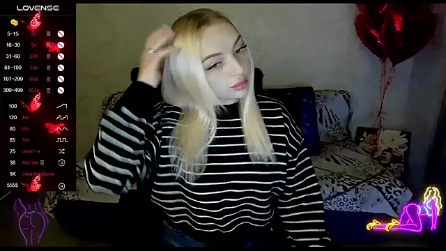 Snapshot of Stella__Cox chatting on 02-16-26, 02:35 Stella Cox online show from 02-16-26, 02:35
