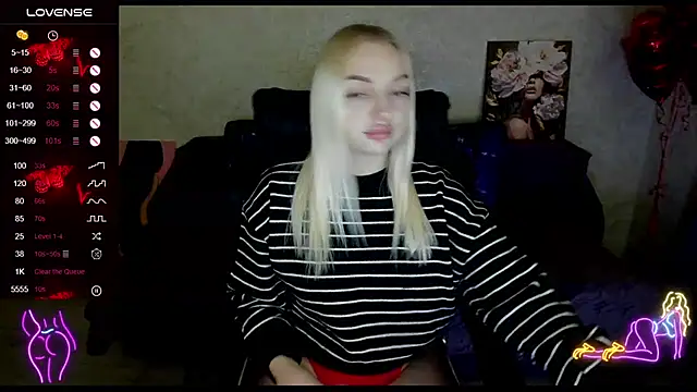 Snapshot of Stella__Cox chatting on 02-23-26, 04:15 Stella Cox online show from 02-23-26, 04:15